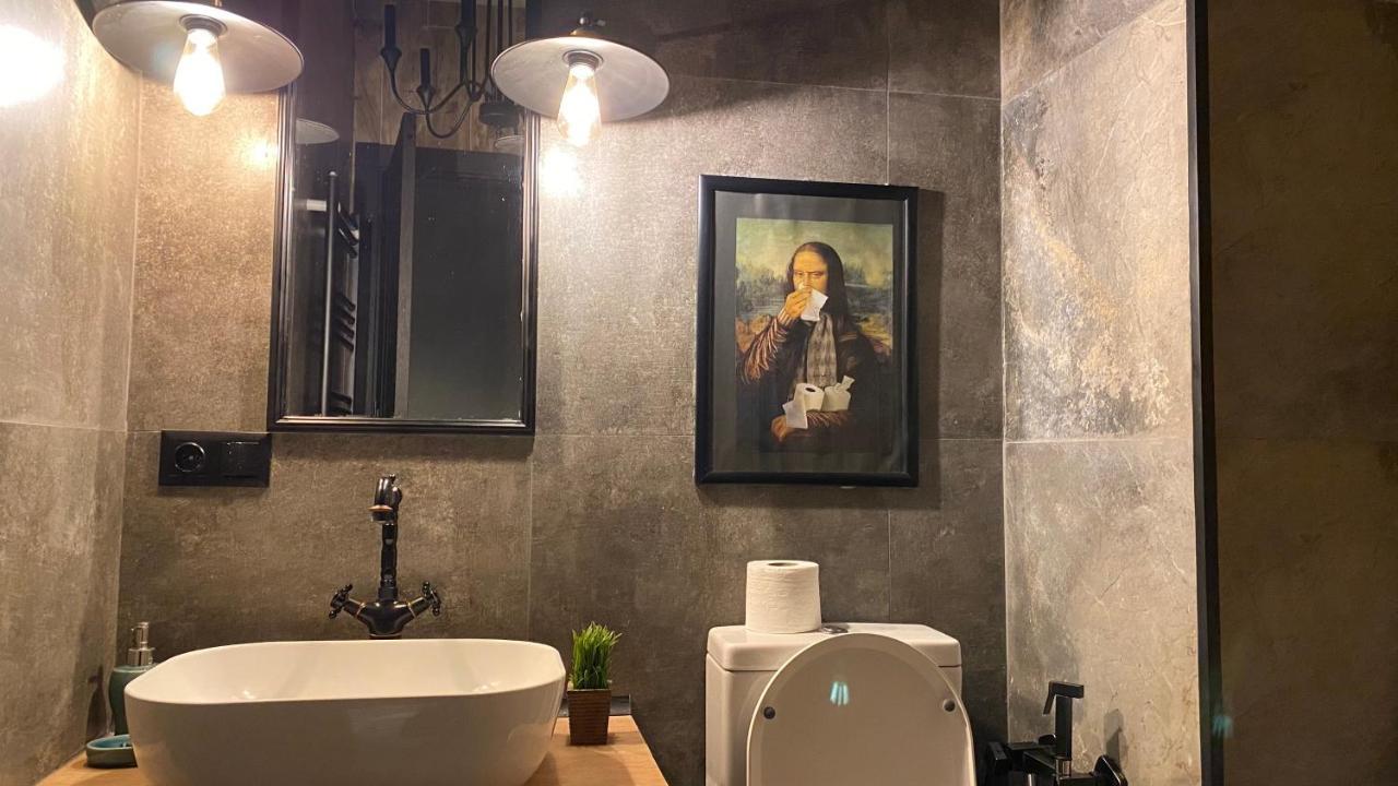 New Apartment With Terrace Tbilisi Bagian luar foto